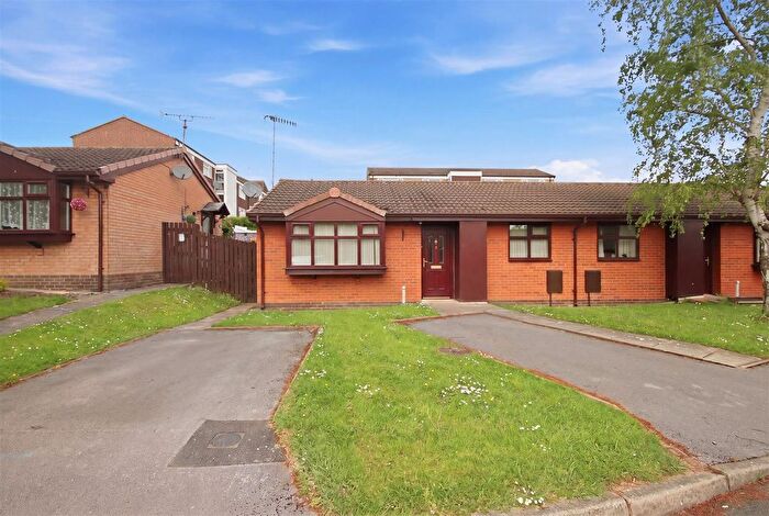 2 Bedroom Semi-Detached Bungalow For Sale In Rednall Close, Chesterfield, S40