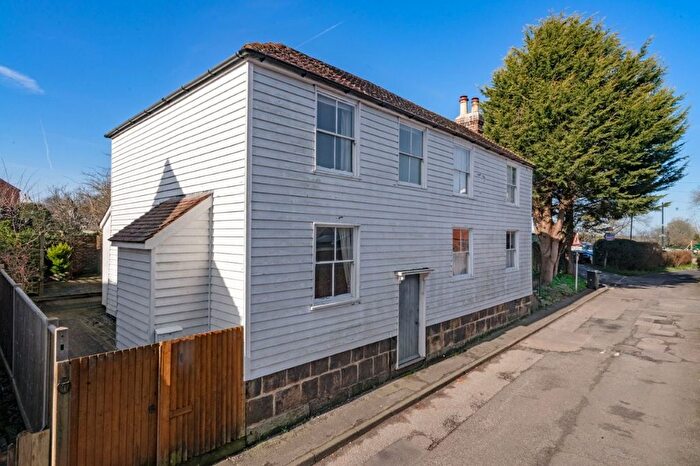 2 Bedroom Semi Detached House For Sale In Ticehurst, East Sussex, TN5