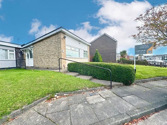 2 Bedroom Semi-detached Bungalow For Sale In Dawley Close, Thornaby, Stockton-On-Tees, TS17