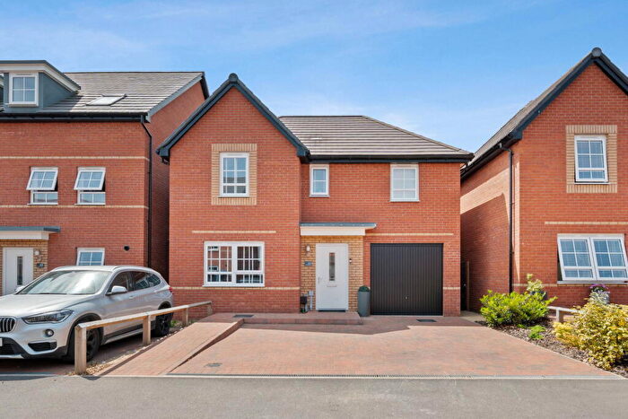 4 Bedroom Detached House For Sale In Brockhall Crescent, Barton Seagrave, NN15