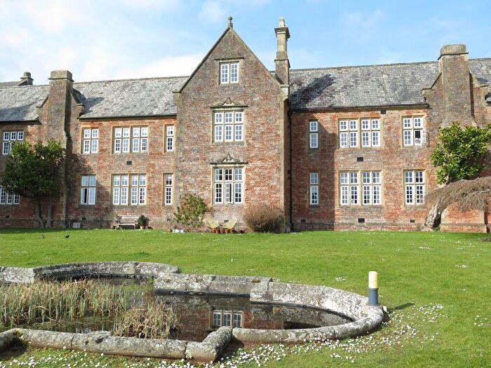 2 Bedroom Apartment For Sale In Lower Chapel Court, South Horrington Village Wells, BA5