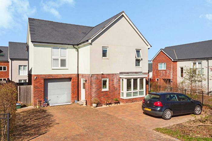 4 Bedroom Detached House For Sale In Golding Road, Tunbridge Wells, TN2