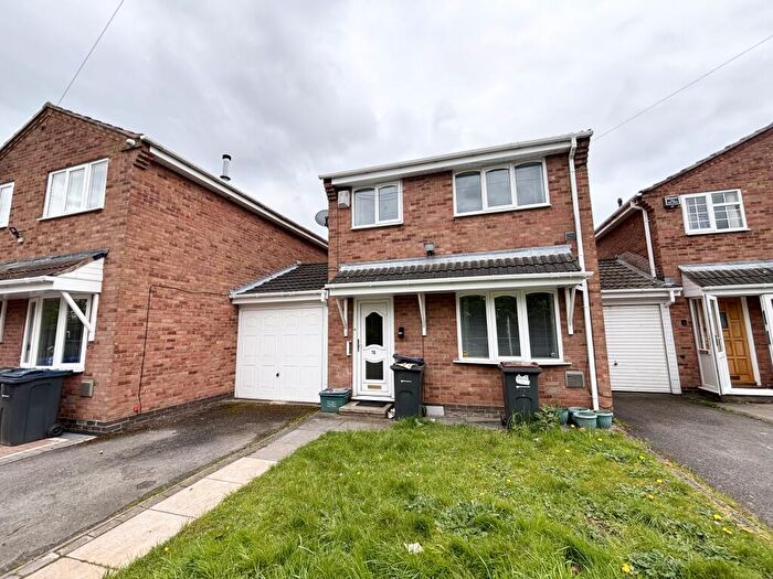 3 Bedroom Detached House To Rent In Burdons Close, Birmingham, B34