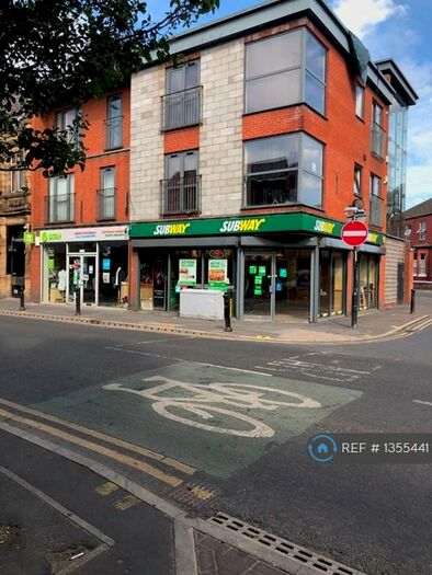 2 Bedroom Flat To Rent In Wilmslow Road, Manchester, M20