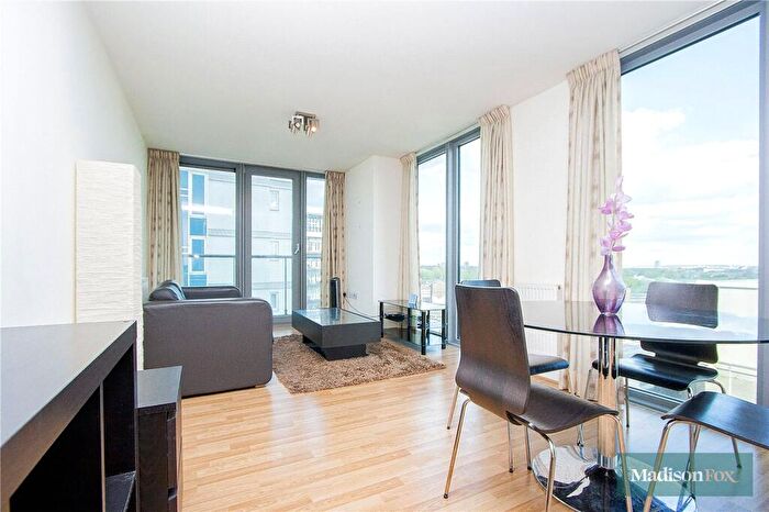 2 Bedroom Apartment To Rent In George Hudson Tower, High Street, Stratford, London, E15