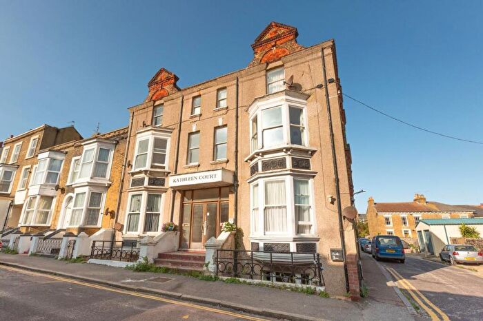 2 Bedroom Flat To Rent In - Ethelbert Road, Margate, CT9