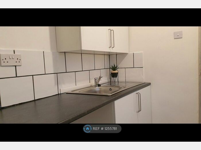 Studio To Rent In Mossley Hill, Liverpool L18