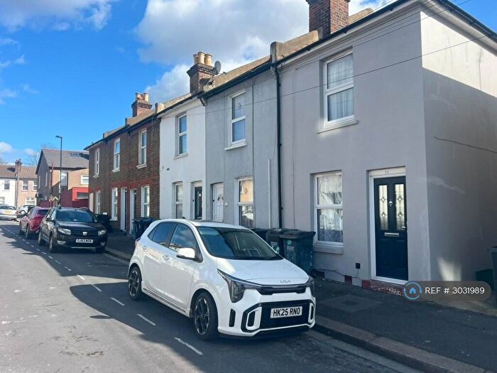 2 Bedroom Terraced House To Rent In Oakwood Road, Croydon, CR0