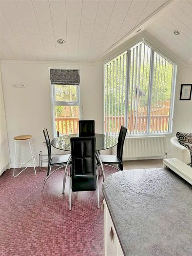 2 Bedroom Bungalow For Sale In The Lakes At Far Grange, Skipsea, Driffield, YO25