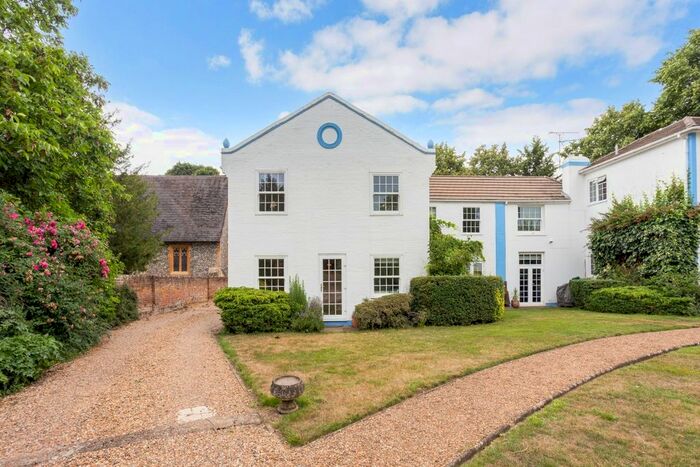 1 Bedroom Flat To Rent In White Hermitage, Church Road, Old Windsor, Windsor, SL4