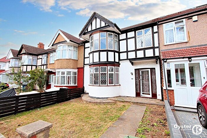 3 Bedroom Semi-Detached House To Rent In Kenmore Avenue, Harrow, HA3