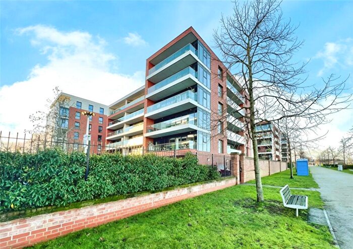 2 Bedroom Apartment For Sale In Kingman Way, Newbury, Berkshire, RG14