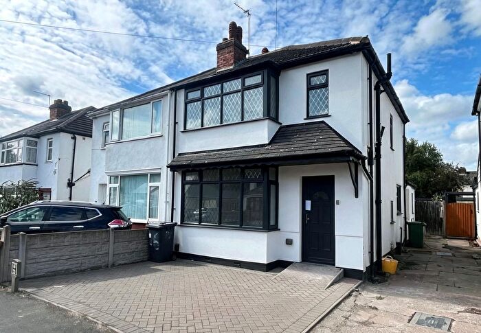 3 Bedroom Semi Detached House For Sale In Hadley Road, Bilston, WV14