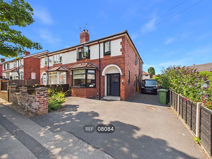 3 Bedroom Semi-Detached House To Rent In Carleton Crest, Pontefract, WF8