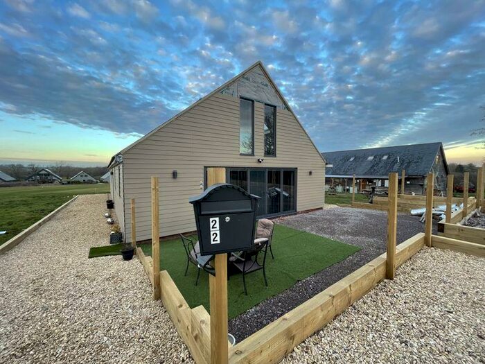 4 Bedroom Lodge For Sale In Brinkworth, Chippenham, SN15