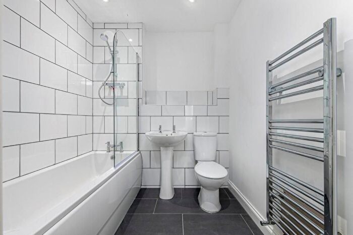 2 Bedroom Flat For Sale In Dragonfly Lane, Cringleford, Norwich, NR4