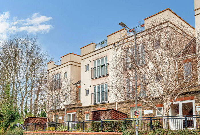 2 Bedroom Apartment For Sale In Station Road, Montpelier, Bristol, Somerset, BS6