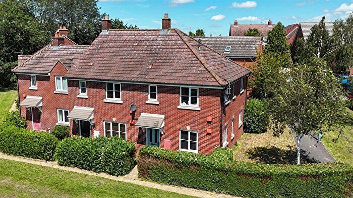 3 Bedroom End Terrace House For Sale In Lea Walk, Brockworth, Gloucester, GL3