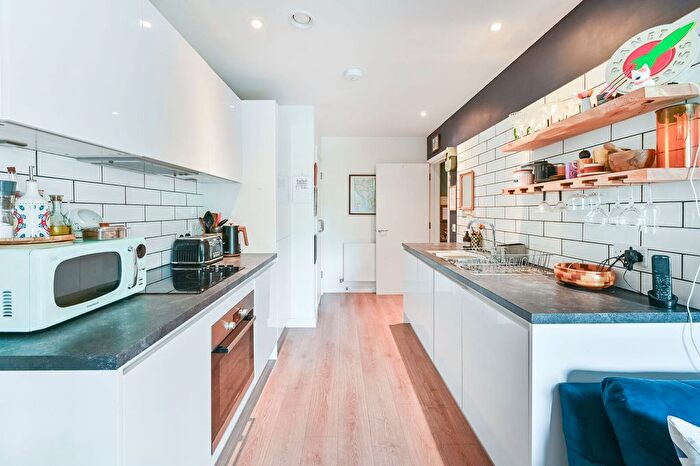 1 Bedroom Flat For Sale In St, James' Crescent, Brixton, London, SW9