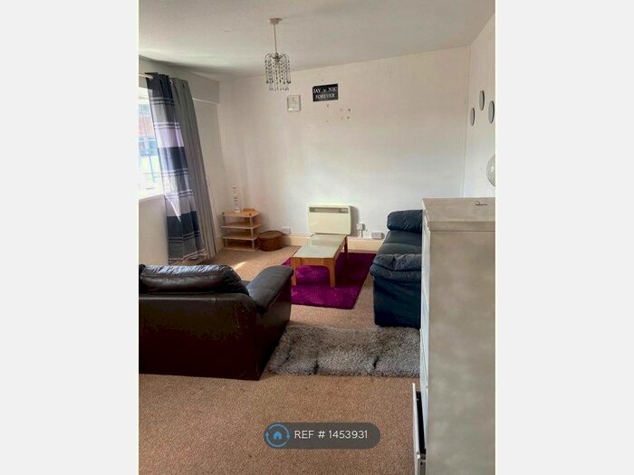 2 Bedroom Flat To Rent In The Borough, Hinckley, LE10