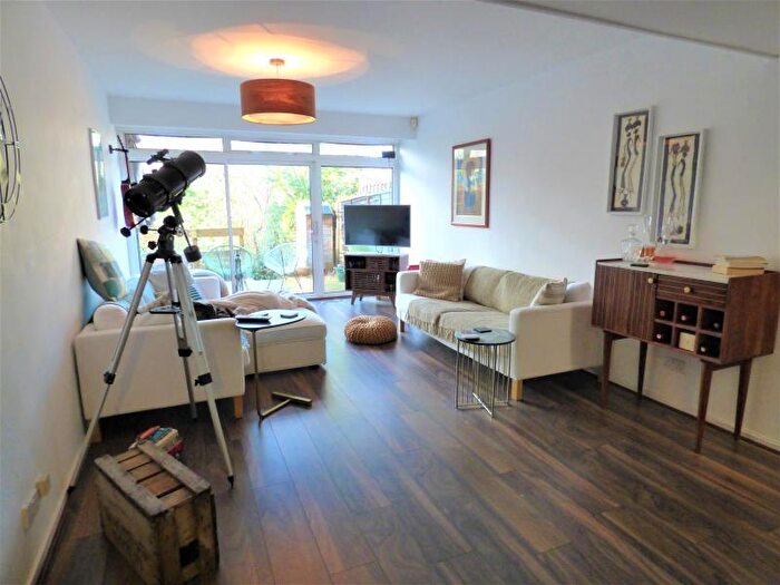 3 Bedroom Terraced House To Rent In Great Brownings, SE21