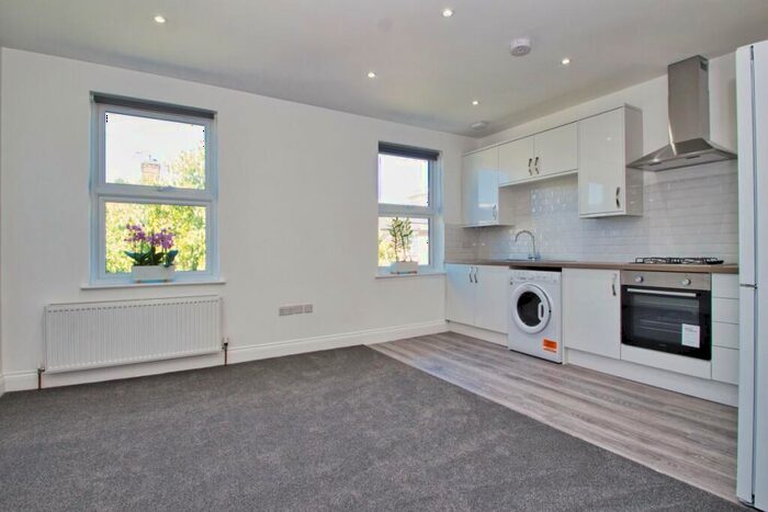 2 Bedroom Flat To Rent In Plimsoll Road, London, N4
