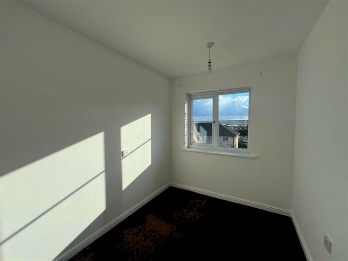 3 Bedroom Detached House To Rent In Pennyfields, BoltonUponDearne