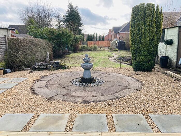 4 Bedroom Detached House For Sale In Barkham Road, Wokingham, RG41