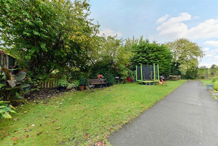 1 Bedroom Maisonette To Rent In Reynolds Close, Colliers Wood, London, SW19