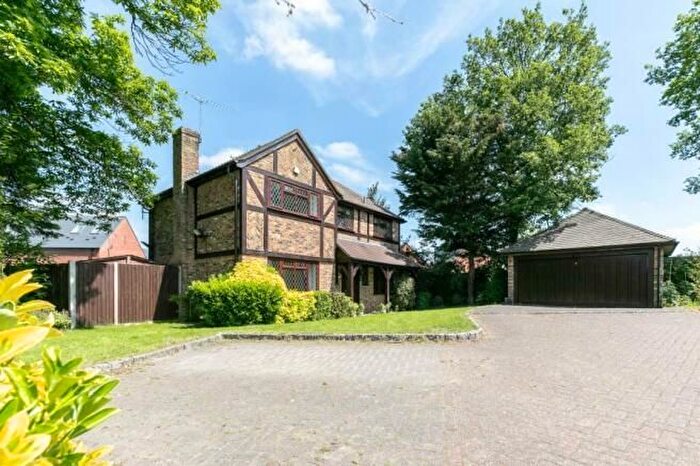 4 Bedroom Detached House To Rent In Weston Grove, Bagshot, GU19