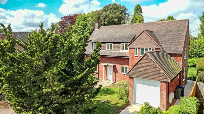 4 Bedroom Detached House To Rent In Bulstrode Gardens, Cambridge, CB3