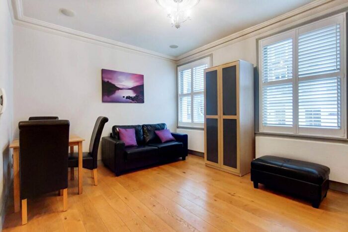 1 Bedroom Flat To Rent In Southolm Street, , Battersea Park, London, SW11