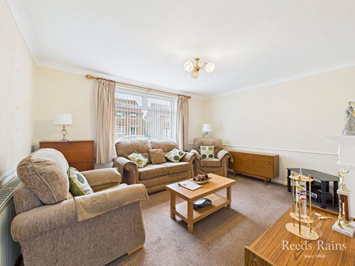 3 Bedroom Terraced House For Sale In Mirfield Grove, Hull, East Yorkshire, HU9
