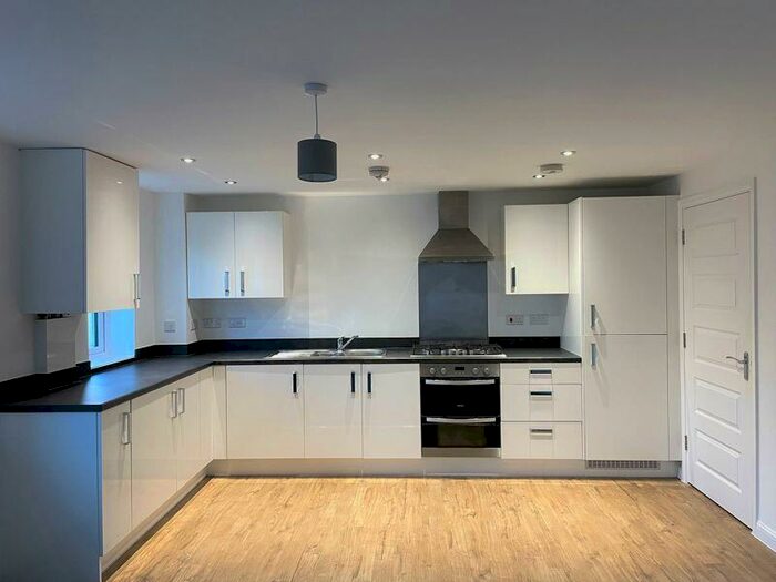 2 Bedroom Apartment To Rent In St. Andrews Way, Stanford-Le-Hope, SS17