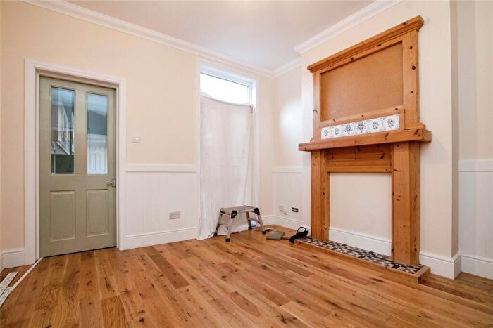 3 Bedroom Terraced House For Sale In Jakeman Road, Birmingham, West Midlands, B12