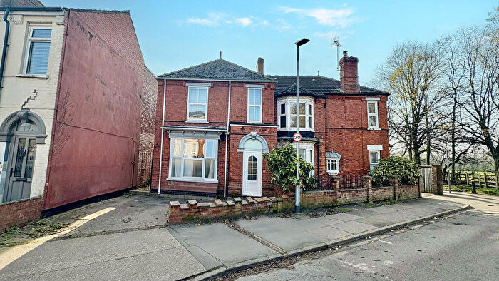 4 Bedroom Semi Detached House For Sale In West Parade, Lincoln, LN1