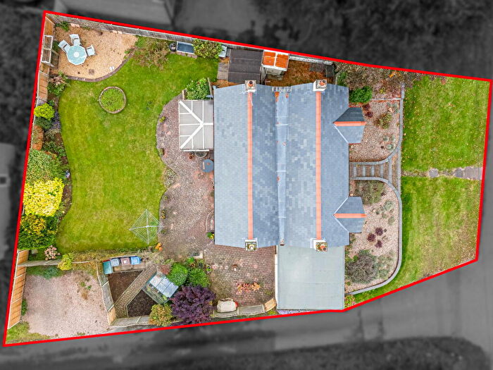 2 Bedroom Detached Bungalow For Sale In Rothwell Road, Desborough, NN14