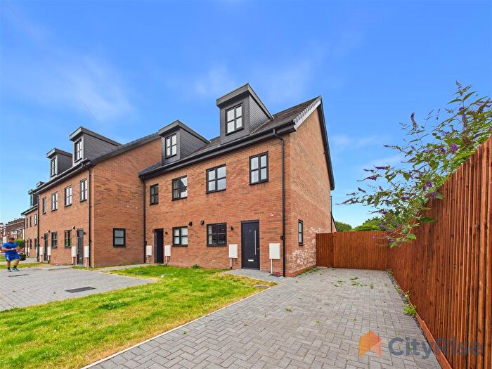 4 Bedroom Property To Rent In Mill Street, Ashton-In-Makerfield, Wigan, WN4