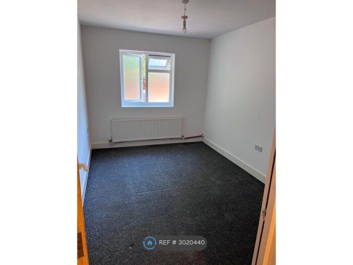 2 Bedroom Flat To Rent In Freeman Road North, Leicester, LE5