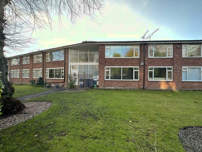 Houses for sale & to rent in L18 8BF, Carnatic Road, Greenbank Liverpool