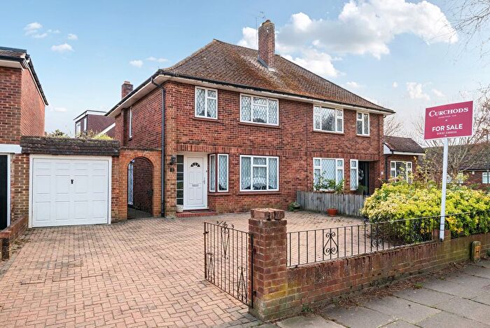 3 Bedroom Semi-Detached House For Sale In Stewart Avenue, Shepperton, TW17