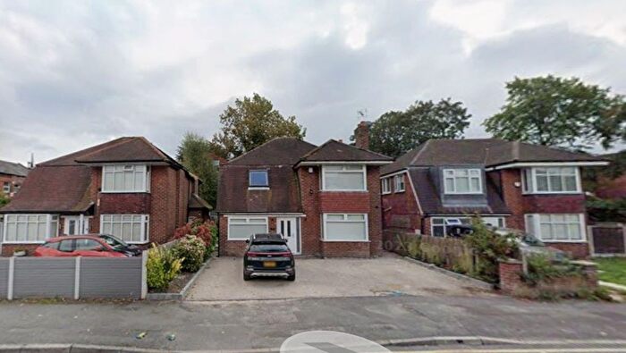 5 Bedroom Semi Detached House To Rent In A Wellington Road, Manchester, M14