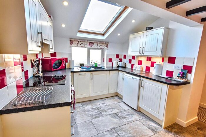2 Bedroom Cottage For Sale In Tresaith, Cardigan, SA43