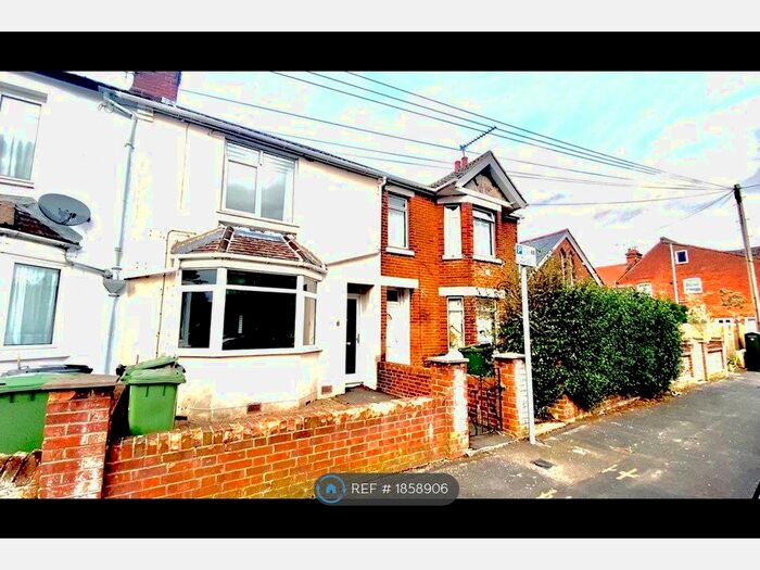 3 Bedroom Terraced House To Rent In Northlands Road, Eastleigh, SO50