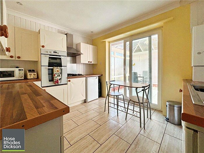 2 Bedroom Bungalow For Sale In Hill Street, Sandown, PO36