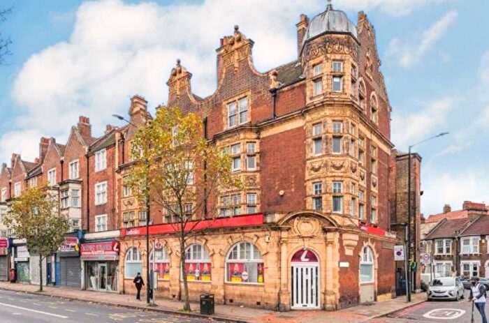 1 Bedroom Flat For Sale In Flat A Royal London Buildings, Old Kent Road, Southwark, London, SE15