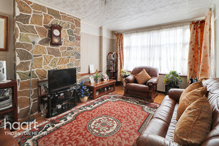 3 Bedroom Terraced House For Sale In Oaklands Avenue, Thornton Heath, CR7