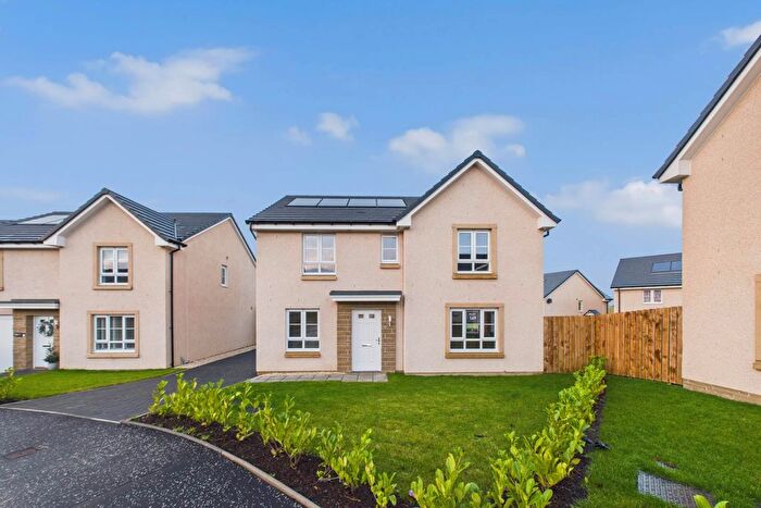 4 Bedroom Detached House For Sale In Dornell Drive, Wallacefields, G33