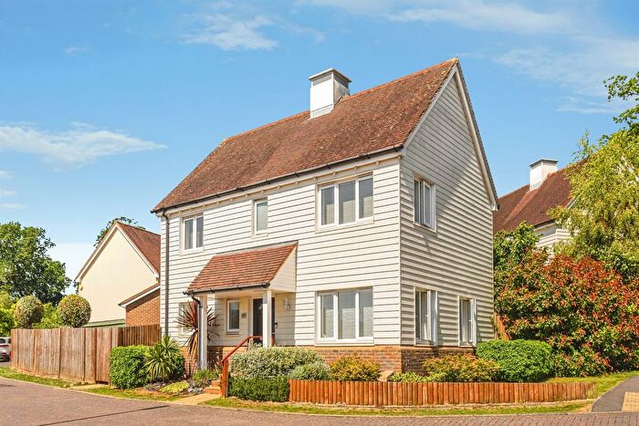 3 Bedroom Detached House For Sale In Hardham Close, Haywards Heath, RH16