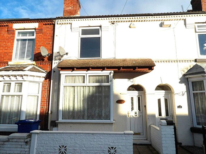3 Bedroom Terraced House To Rent In West End Avenue, Doncaster, DN5